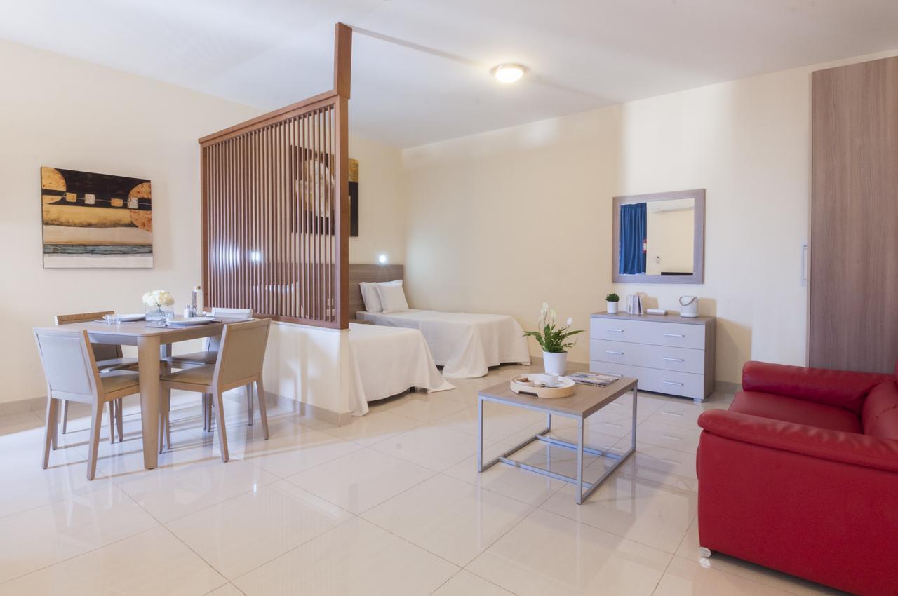 Blubay Suites By St Hotels Gzira Екстериор снимка